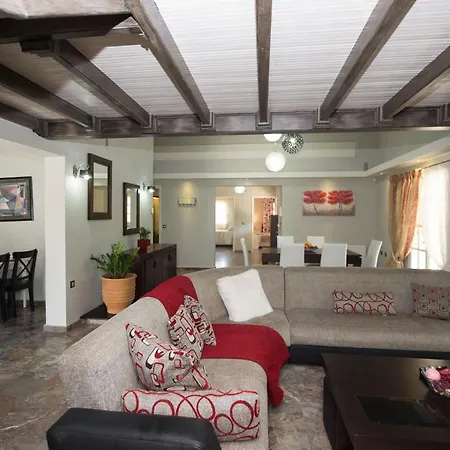 Zapphira Corfu * Peritheia